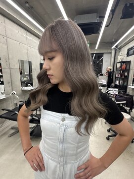 リノート バイ エゴル 名古屋(LINOET by ENGOL) [ LINOET 名古屋 ] ayami グレージュ