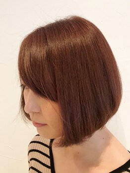 ヘアラウンジ コモレビ(hair lounge comorebi)の写真/【駐車場有】頭皮と髪をいたわりながら、優しくキレイに染め上げる。お客様に似合うカラーで輝く女性に★