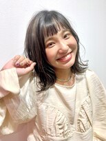 メール(Mer...)&nbsp;ハイライトでふんわり透けるベージュカラー