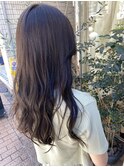 オリーブグレージュ
