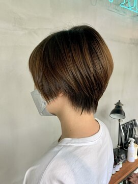 レプリカ 上大岡(Replica) 大人ショート前下がりショートボブ