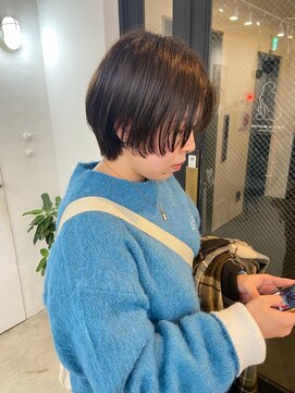 イースエモーション(ease et motion) 【天神 今泉 大名】センターパート　アッシュブラウン