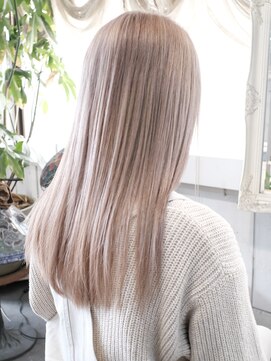 マリアナ(Mariana) ハイライトショートヘアレイヤーカットダブルカラー