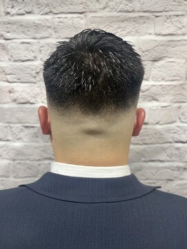 グレイスフル バーバープラチナム 六本木店(Graceful Barber platinum) メンズ/ショート/スキンフェード/刈り上げ/スーツ/ビジネス
