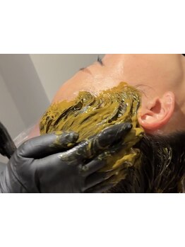 【地肌と髪に優しいサロン】経験豊富なstylistが自信を持って提案する、天然由来のヘナカラー＊