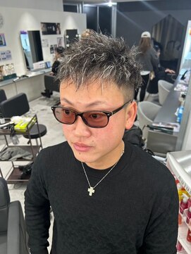 キング 枚方店(K!ng) 縮毛矯正髪質改善ハイライトレイヤーカット枚方美容室エクステ