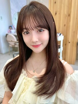 アフロートリノ(AFLOAT Leino) 小顔前髪顔まわりレイヤーカットフェミニンロング