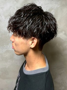 ディスイズバーバーサード(THIS IS BARBER 3rd) ツイストスパイラルパーマ ツーブロックマッシュ 束感