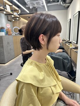 ロンドプロフィール 浦和(Lond profil) 大人可愛い20代30代40代黒髪前下がりショートボブ丸みショート◎