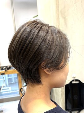 エリマ 調布(elima) 調布レディースハンサムショートイルミナカラーオリーブ40代