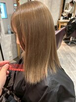 アフィナー(Afinar) 【横浜/横浜駅】透明感ベージュ×艶ストレートボブ