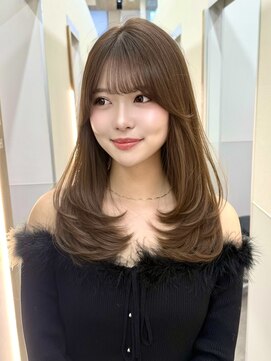 艶髪ミディアムレイヤー