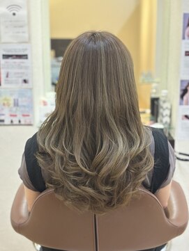 レーブ バイ ファースト 岩切店(reve by first) ハイライト×グレージュ