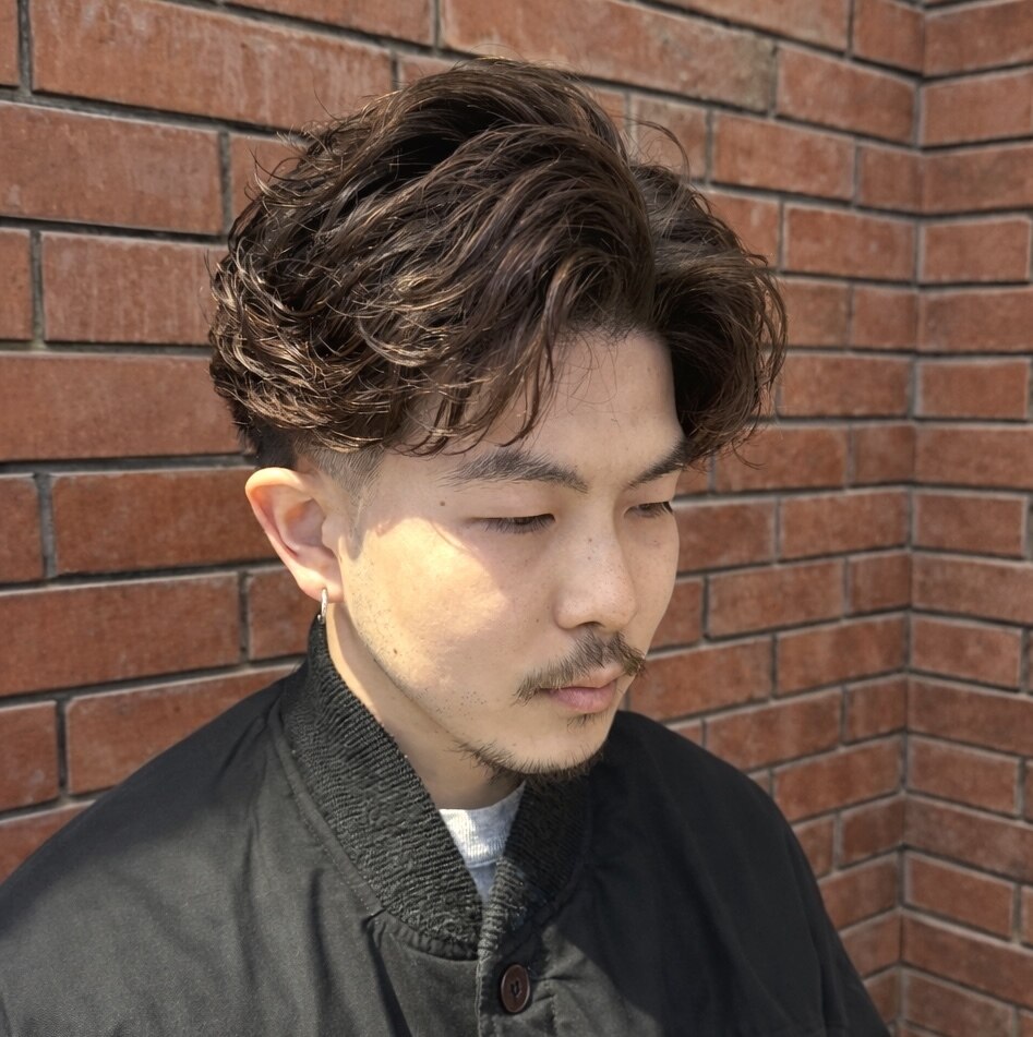 【ナチュラルな動きと毛流れ】カット+ナチュラル、ニュアンスパーマ  ￥7500