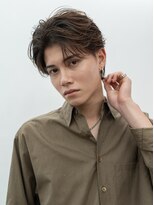 テン 心斎橋(tenn.)&nbsp;難波フェザーパーマ毛流れセンターパートカルマパーマ強め20代