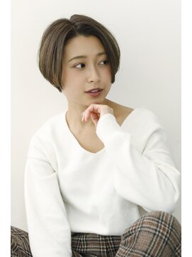 イグレックビス(igrek bis) IGREKBISジグザグバング×ブルージュ×3Ｄカラー×ミニマムボブ