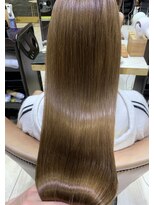 アンド ストーリーズ(&STORIES)&nbsp;髪質改善イルミナカラーストレート艶髪ハイトーンカラー