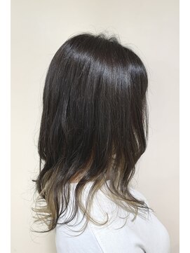 アズール 草加(azule) 大人可愛い グレージュインナーカラー