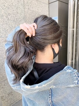 エルモナ(Elmona) コントラストハイライト×グレージュ