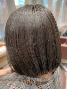 ビースリー ロア ボブスタイル×Aujua(オージュア) ×イルミナカラー