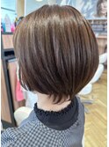 艶髪丸みショート[ビフォーあり]