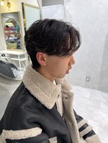 ゼスト リル 新宿(ZEST lill)&nbsp;センターパート カルマパーマ ウルフ 新宿