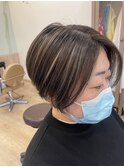 髪質改善×白髪ぼかし　ショートカット