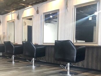 スケープス ヘアデザイン(SCAPES HAIR DESIGN)の写真/センス抜群!!モテ髪メンズカットお任せください!!ON/OFF"キマる"スタイルを叶えてくれる♪