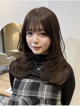 ムージー(moug) オリーブベージュ × レイヤーカット