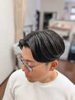 トバ(TOBA)&nbsp;センターパート/曲がる縮毛矯正