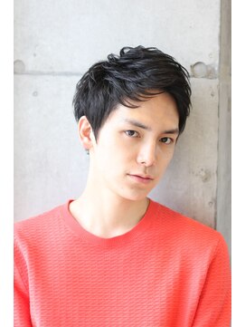 マイロ(mailo) 黒髪×王道×束感パーマ×アップバングショート