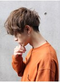 ショートレイヤーかき上げソフトツーブロックマッシュ