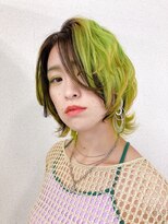 ヘアーアンドメイク アンジュ 中野店(Hair&Make ange)&nbsp;ビビッドなライムグリーンとローライトの個性派ウルフ