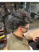 波巻きツイストスパイラル刈り上げセンターパートサーフカール