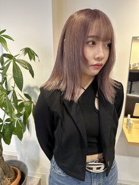 シラフ(SHIRAF) ミルクティーピンク×ウルフカット