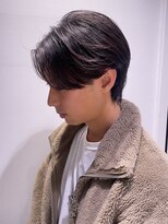 メンズ刈り上げ長めセンターパート