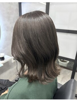 アイ(_i) スモーキーグレージュ