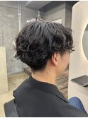 (北谷)センターパート×メンズパーマでバランスのいい小顔印象に