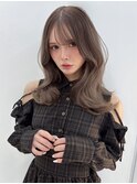 外ハネ 顔周りカット 韓国風くびれヘア ミルクティーベージュ