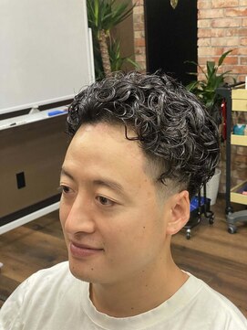 バーバーファースト(BARBER FIRST) バックパーマ