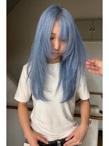 イェッカ パビル(YECCA pabil) 鮮やかブルー