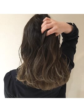 アコット(Acotto.) グレージュ グラデーション デザインカラー 下北沢 Kota