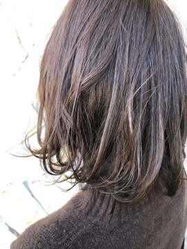 ヘアメイク ヴァロ(Hair Make VaLo) ベージュ+マット