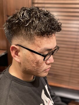 ヒロギンザ 上野店(HIRO GINZA) スキンフェード×ツイストパーマ