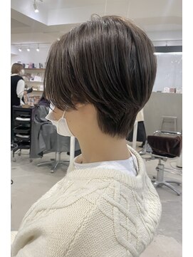 オウル(Owll) ◆◇大人可愛いハンサムショート　くすみベージュ◇◆