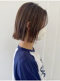透明感◎ミントベージュ×外ハネ切りっぱなしボブ