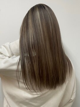 ジャンクス 千葉(junks) グレージュカラー/シルキーベージュ/艶髪ボブ[千葉/千葉中央]