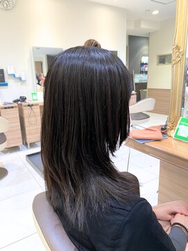 アッシュ 中山店(Ash) ウルフっぽレイヤースタイル