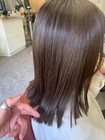 ロマンヤカタ ファース(ROMAN YAKATA fars) 髪質改善 美髪ケア ミディアム 切りっぱなしロブ@田代11/15