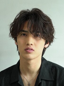 フィフス 渋谷(fifth) S字のカールが人気のセンターパート×波巻きスパイラルパーマ